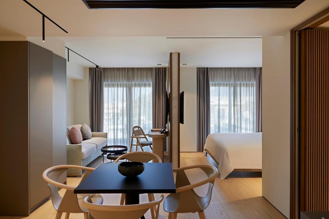Dusit Suites Hotel Афины Экстерьер фото