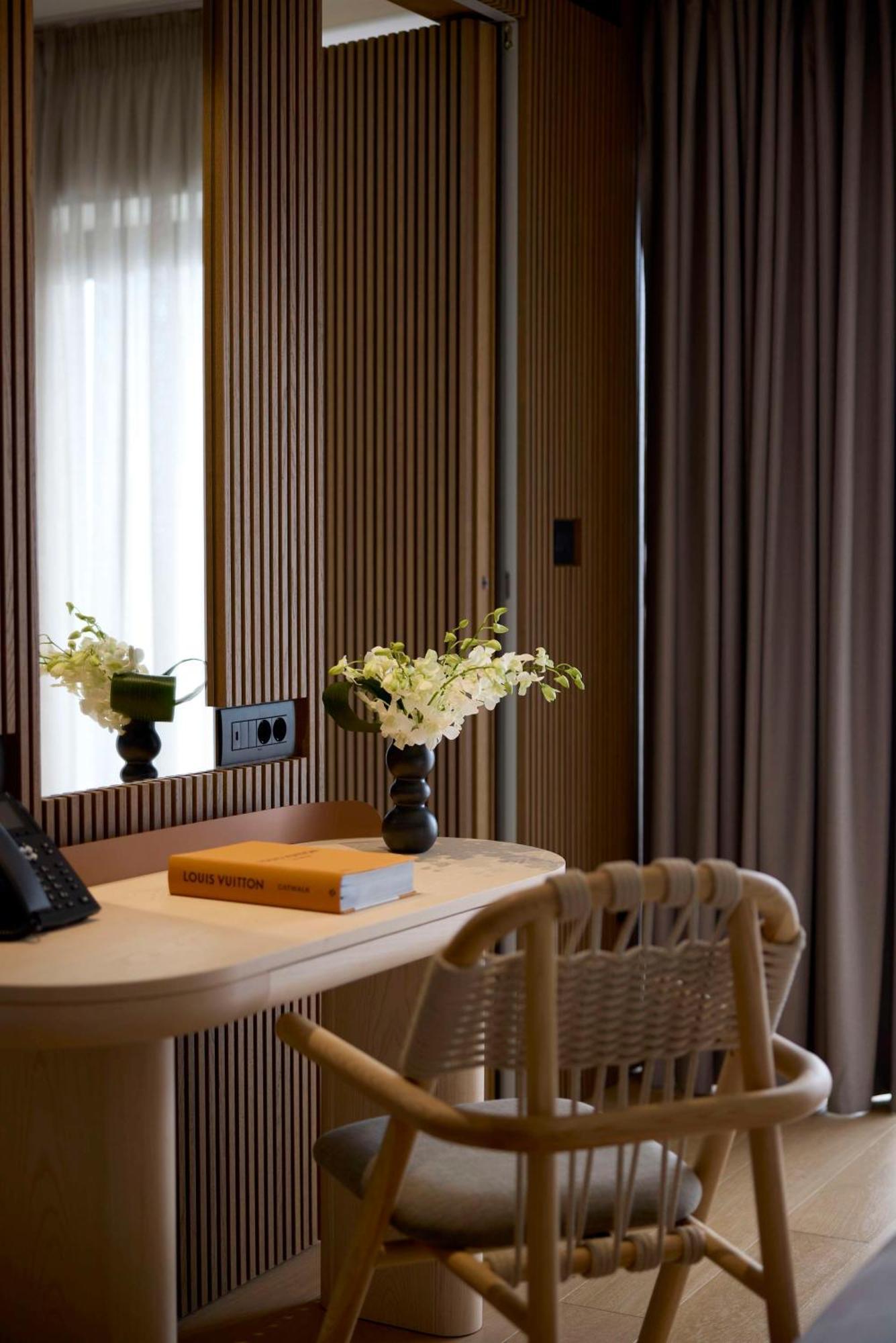 Dusit Suites Hotel Афины Экстерьер фото