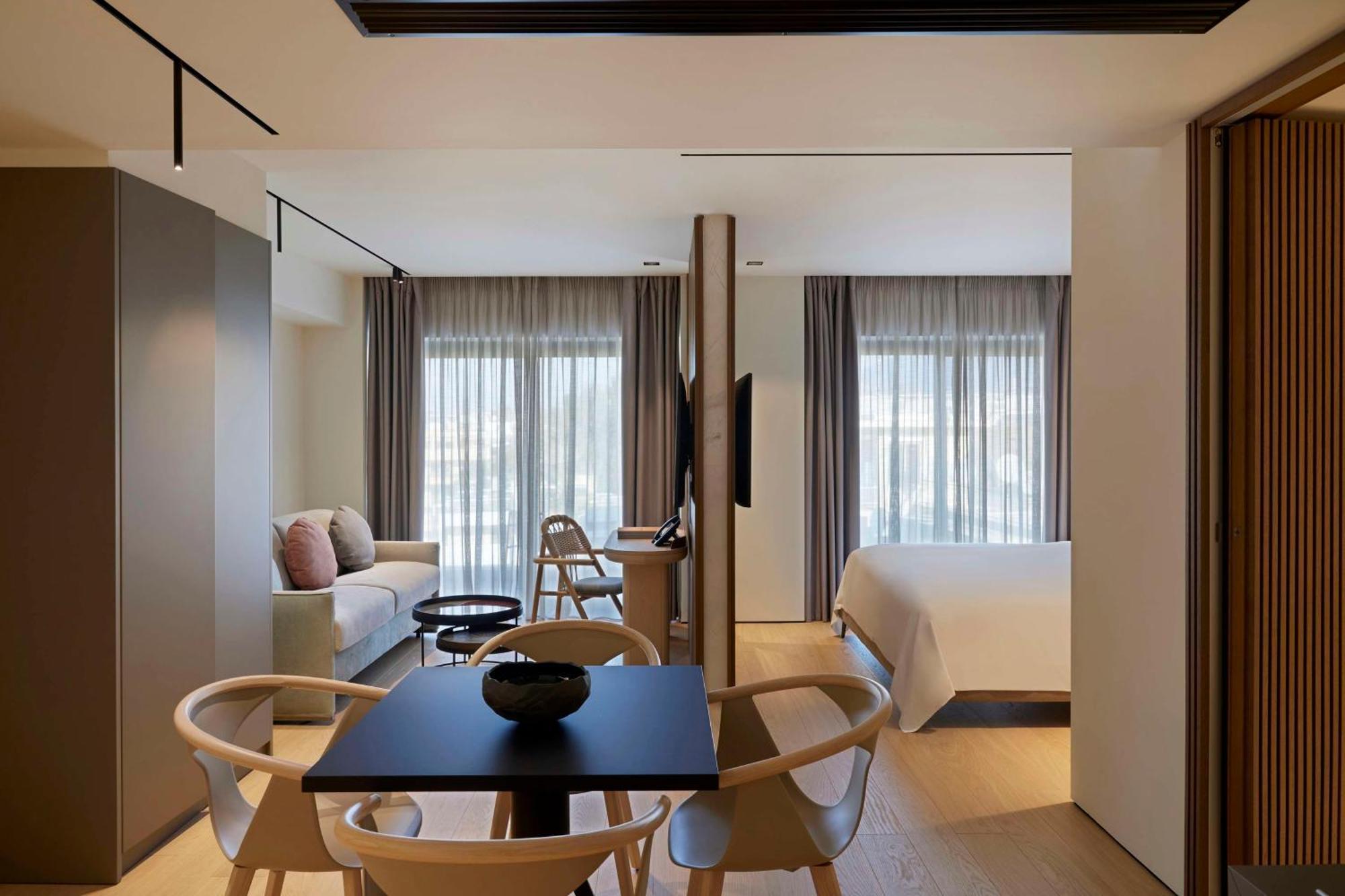 Dusit Suites Hotel Афины Экстерьер фото