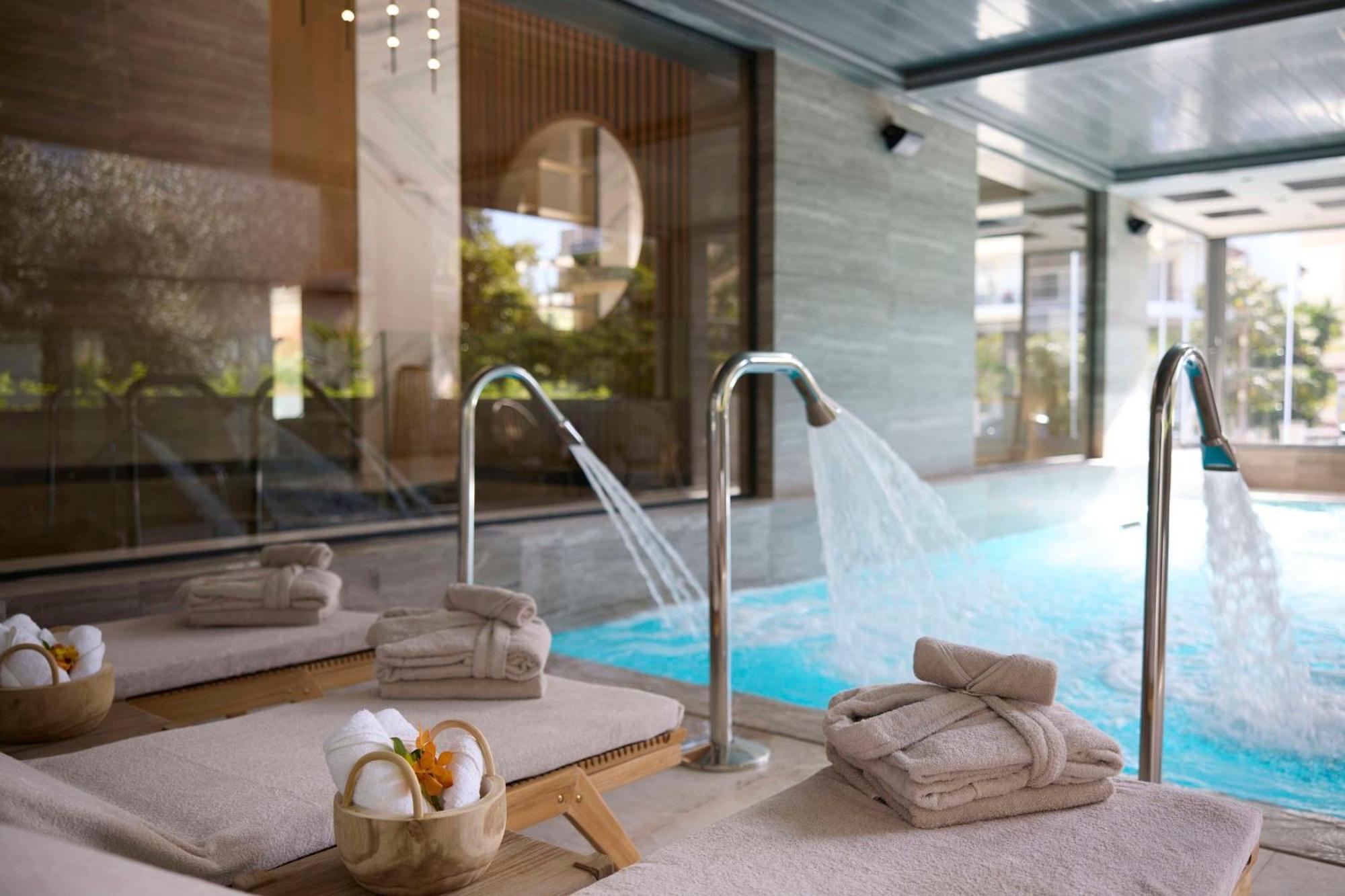 Dusit Suites Hotel Афины Экстерьер фото